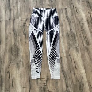 Peloton size S leggings